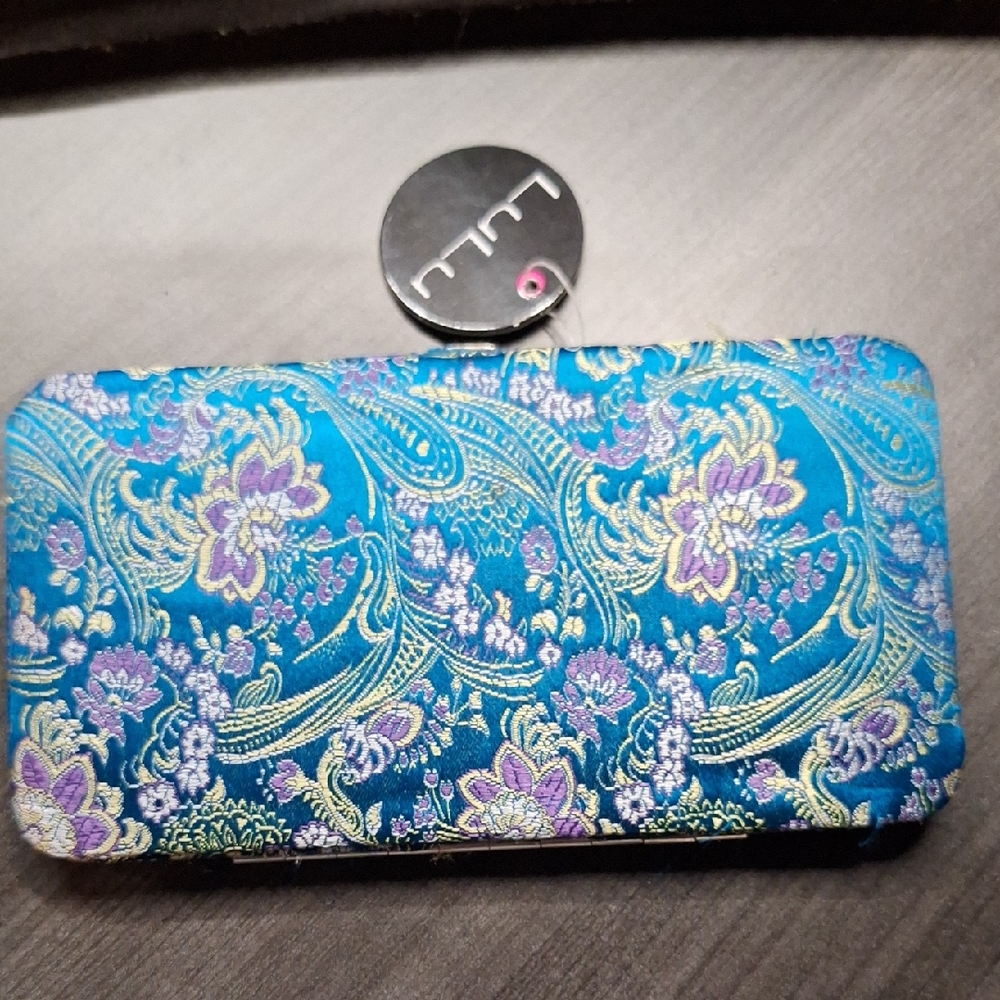 Lulu Blue Paisley and Floral Metal Clasp Wallet‎ Clutch